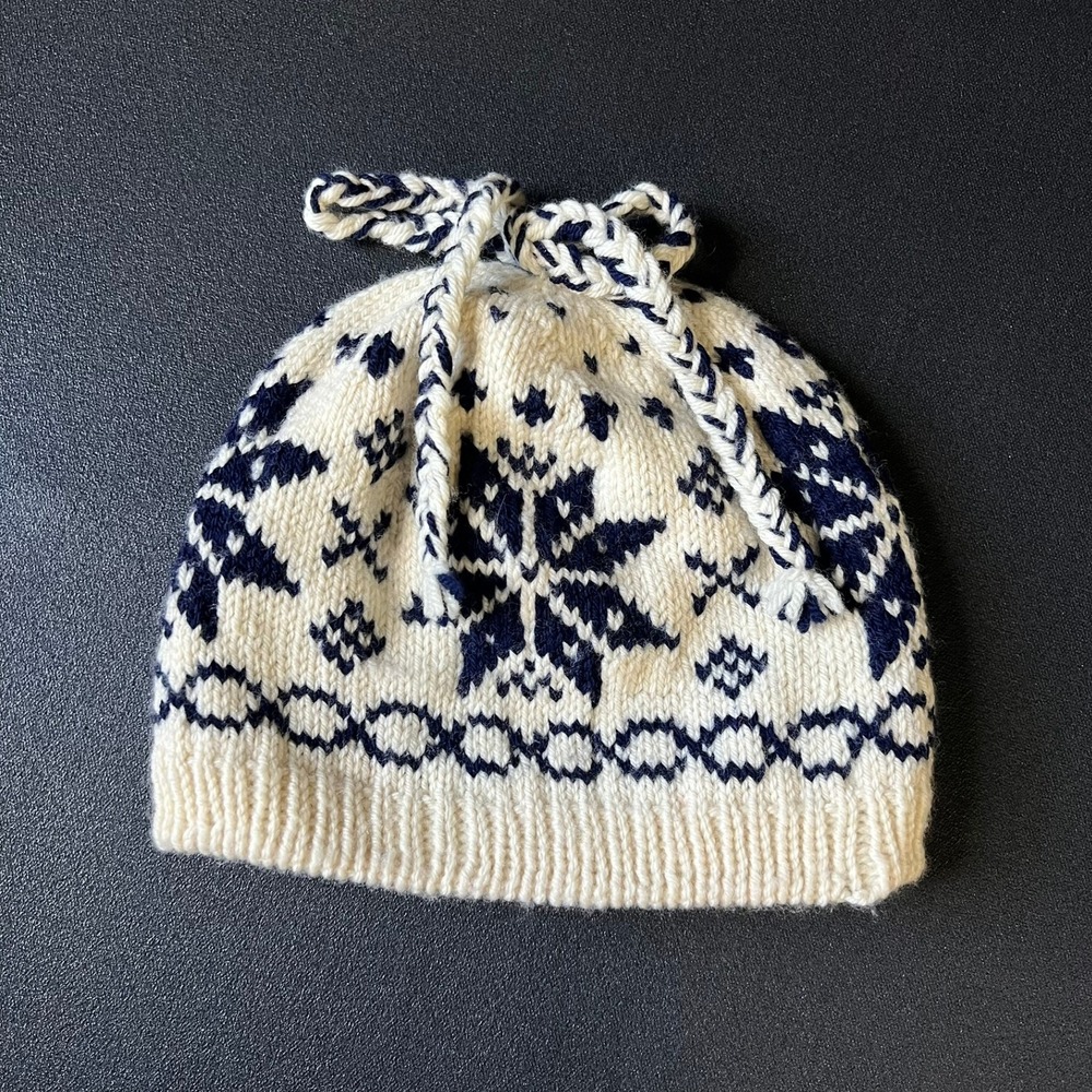 Nordic Snowflake Beanie Navy Cream Wool Tassel Winter Hat Apres Ski Cabincore